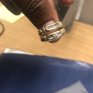 Gold wedding ring set